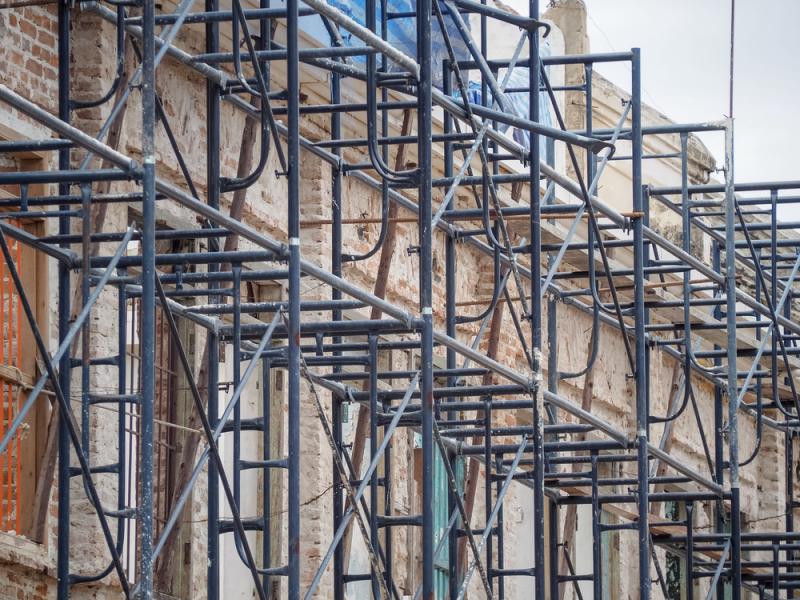 building-restoration-construction-scaffolding